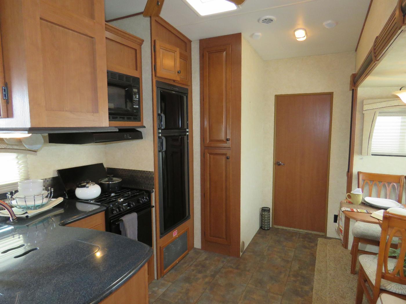 Blue Ridge 41ft. 5th Wheel Camper. 205 per night. Hidden Cave Ranch